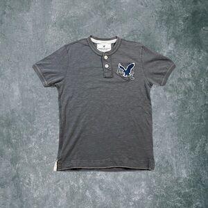 Y2K American Eagle Bird Graphic Print Half Button Up T-Shirt Adult Size Small